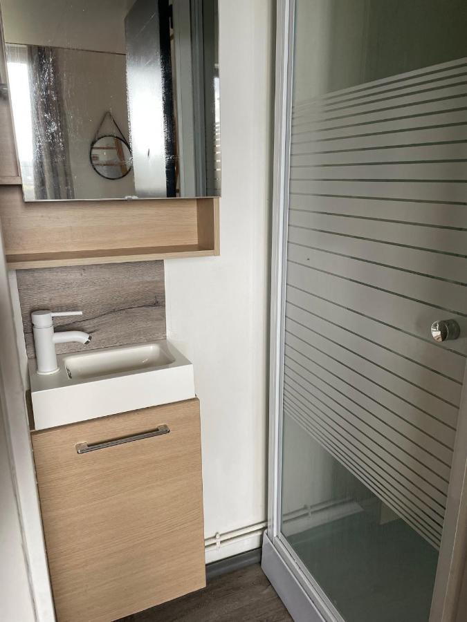 Апартаменты Immeuble Les Perdrix Кемпер Экстерьер фото